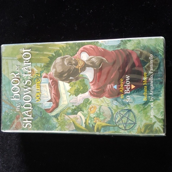 (Volume 2) The Book Of Shadows Tarot - Picture 2 of 8
